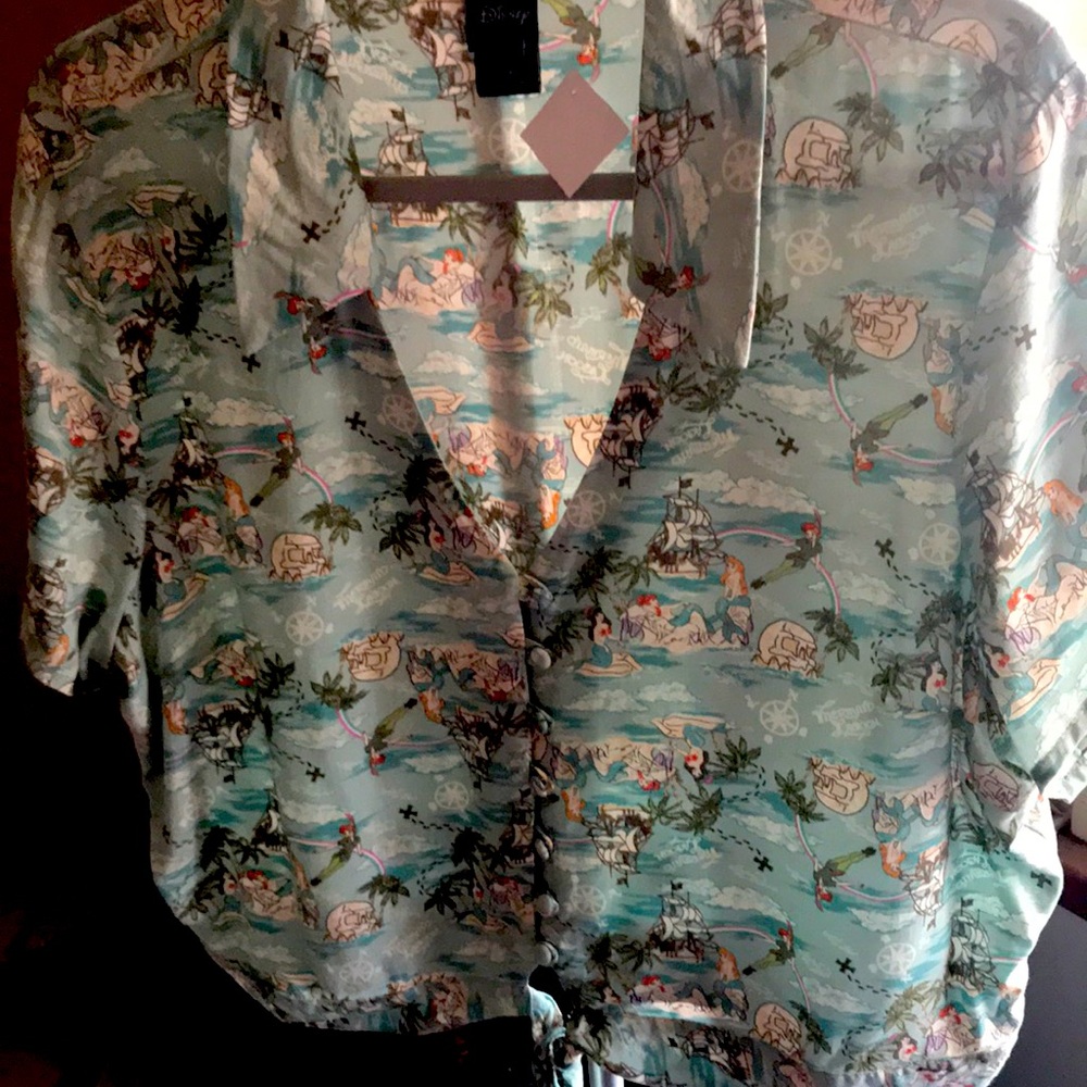 Disney top